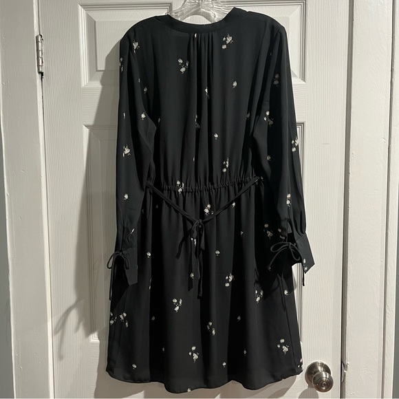 NWT - H&M Women’s Black Tieback Dress, Size Large - Picture 3 of 10